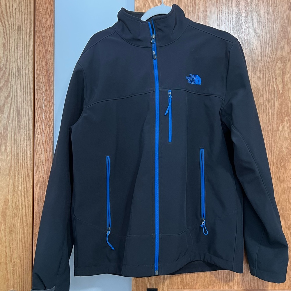 Men’s north face jacket ( last chance before I donate it)